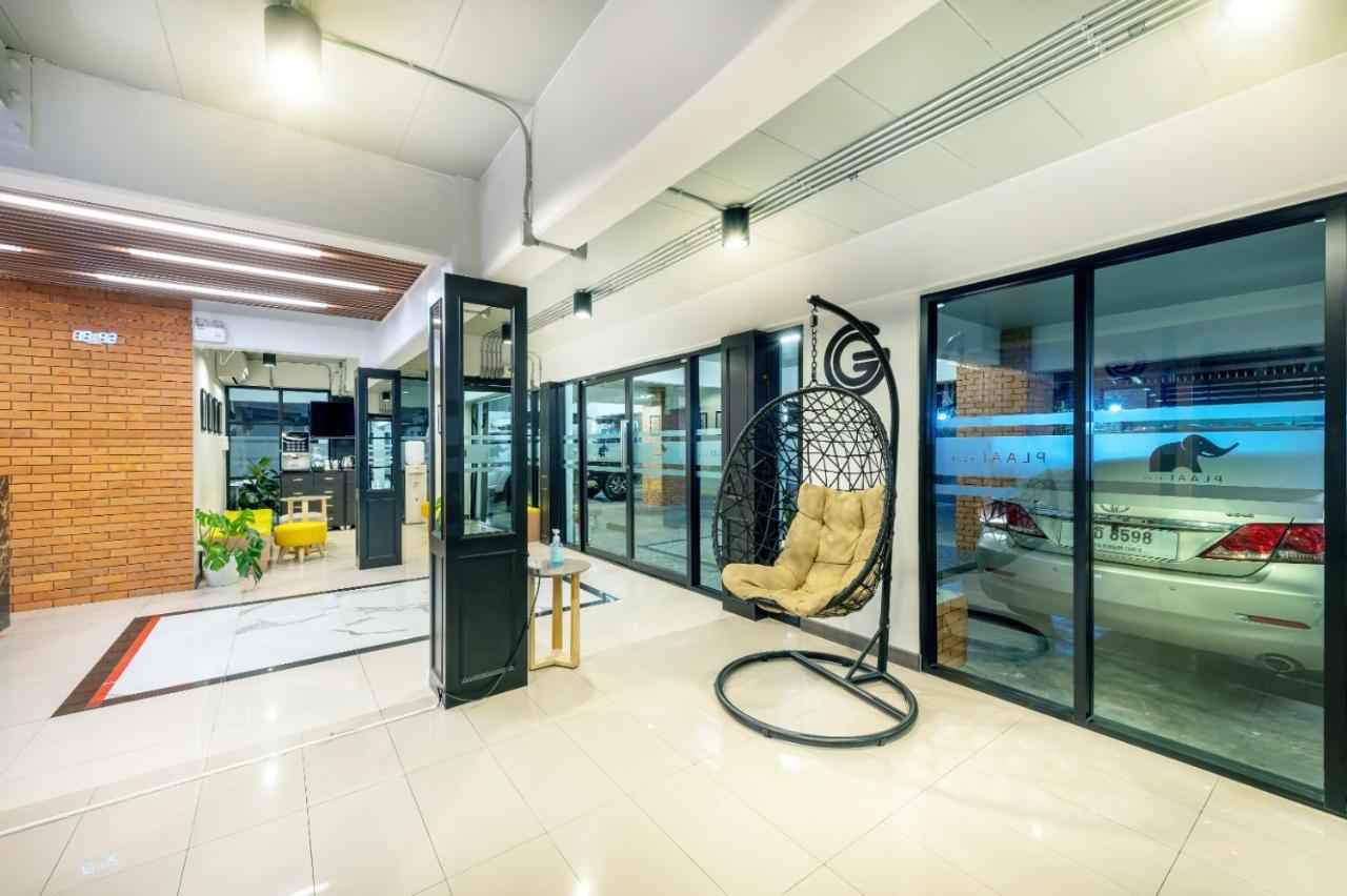 Plaai Play Hotel Rayong Luaran gambar